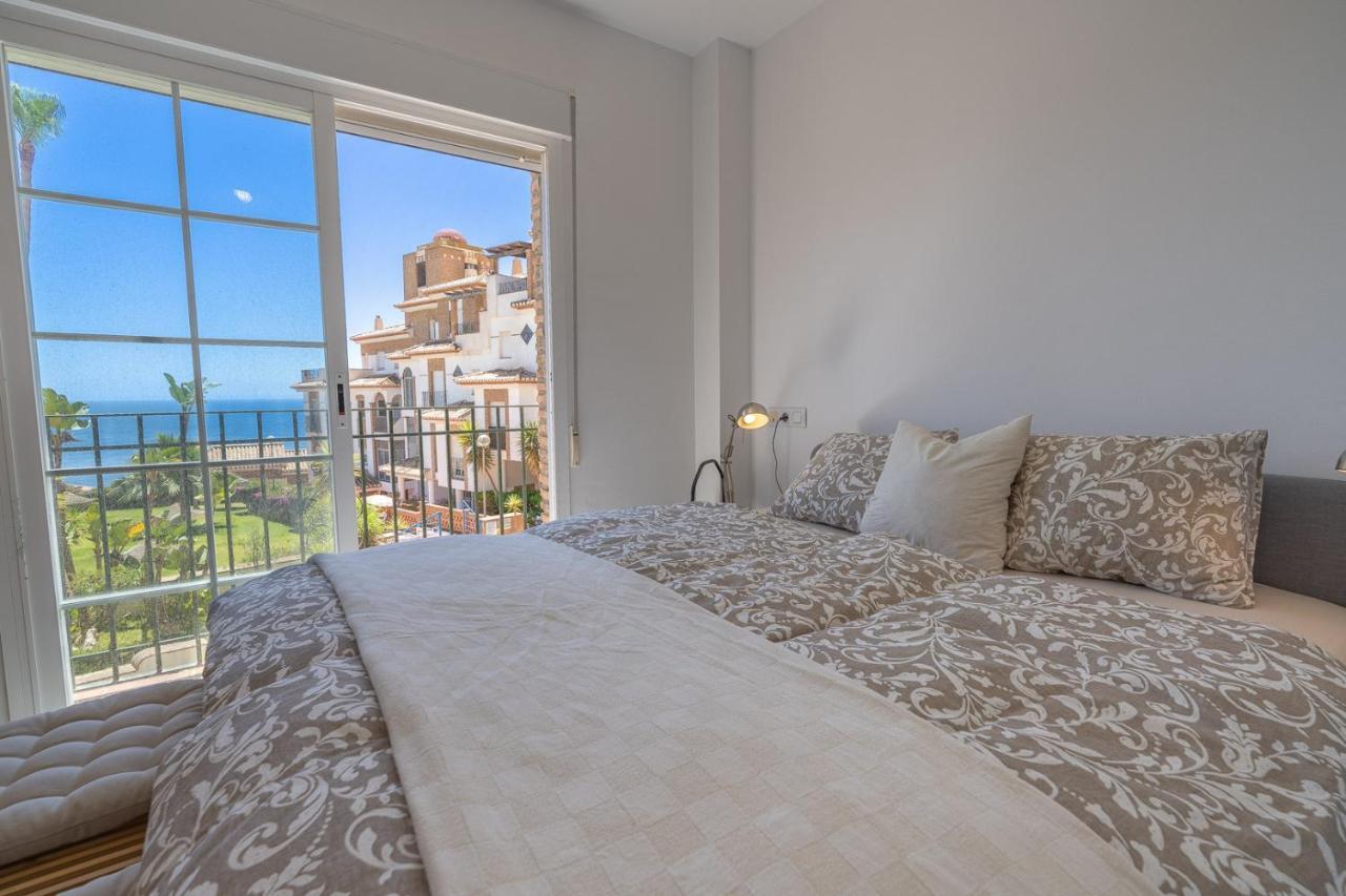 Blue Marine Gardens I With Pool Apartment La Herradura  Bagian luar foto
